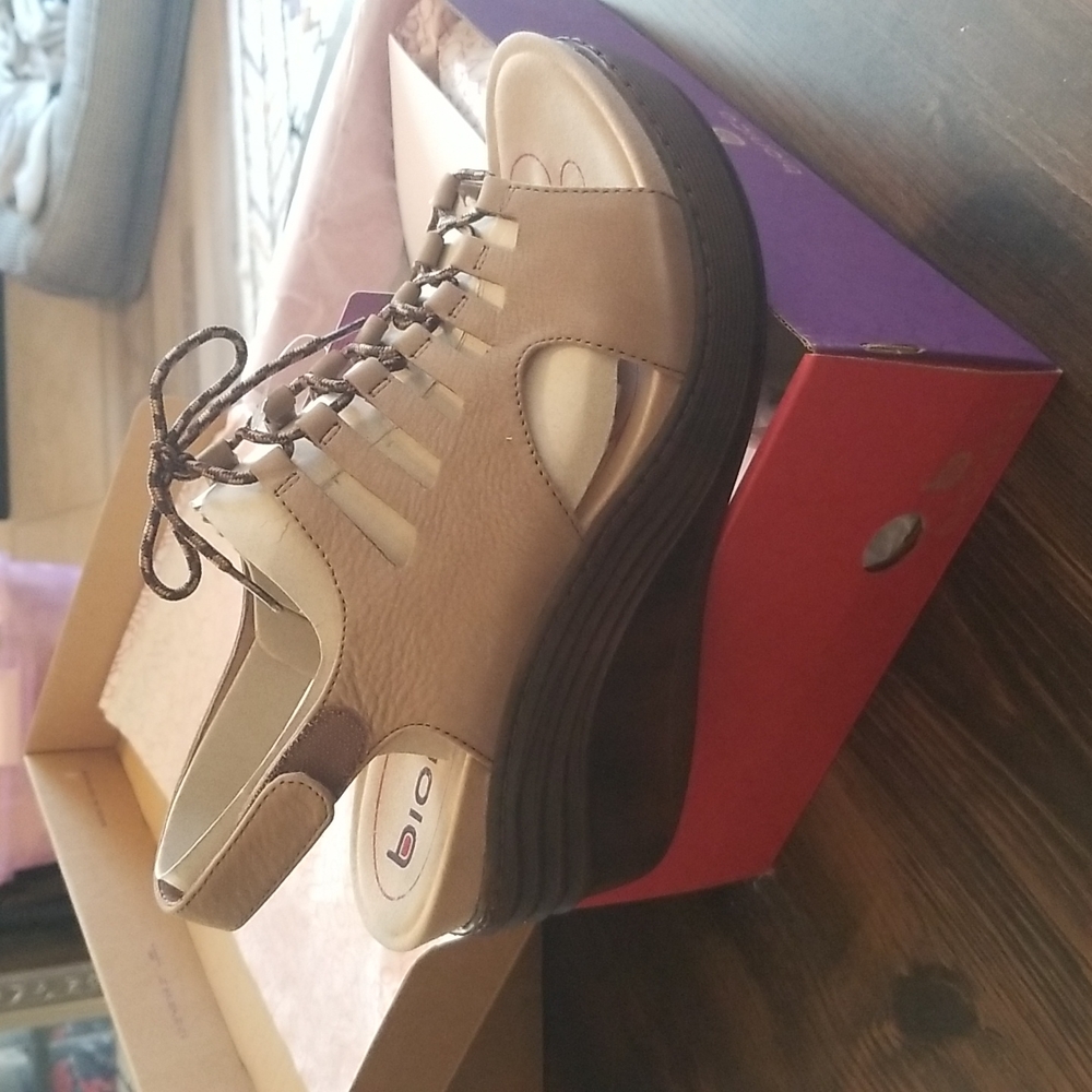 Bionica shoes